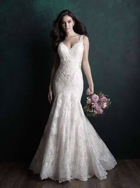 Does your wedding dress have lace, beading, or both? 5