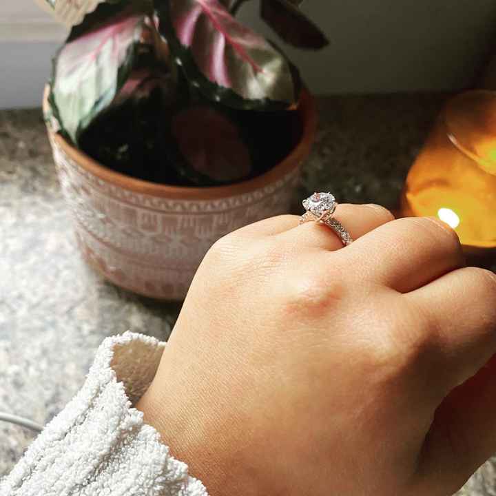 Brides of 2022! Show us your ring! - 1