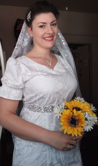 What do you think? Hair accessories and make-up! 2