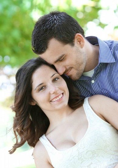 ENGAGEMENT PICS--PIC HEAVY