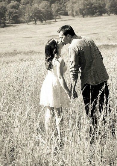 ENGAGEMENT PICS--PIC HEAVY