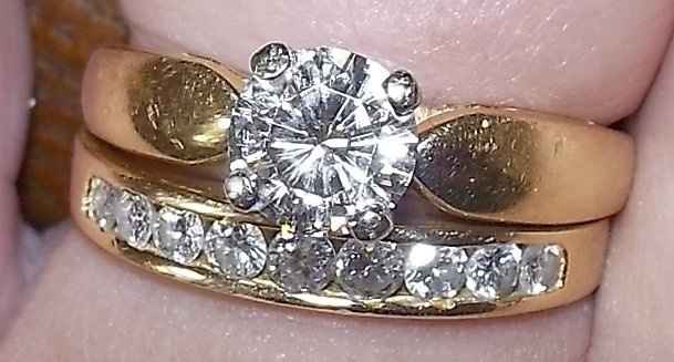 Moissanite Rings - Does Anyone Have One?