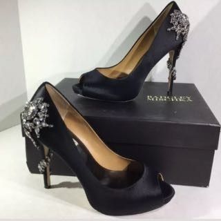 Show me your shoes!