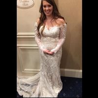 Long sleeve wedding dress love!