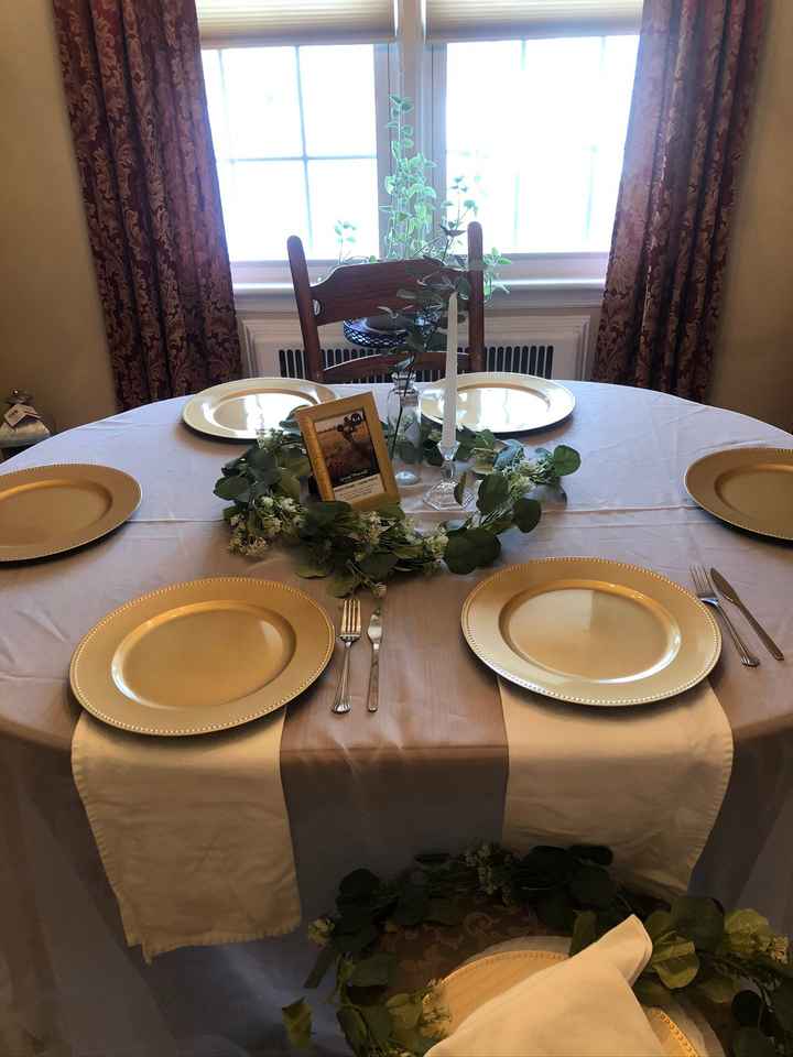 Dusty blue table decor - 1