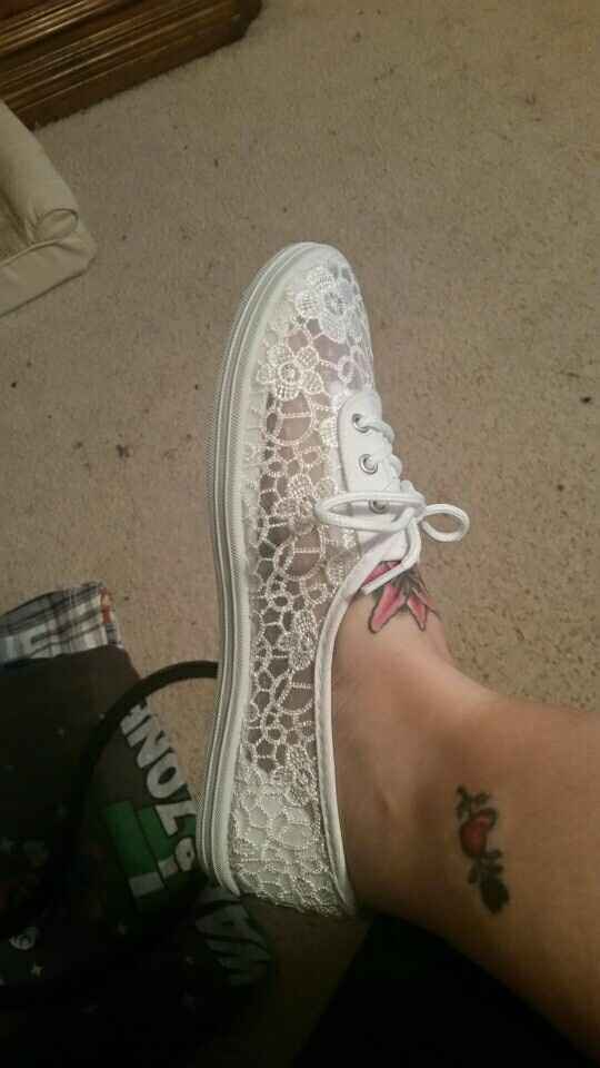Let Me See Your SHOES!
