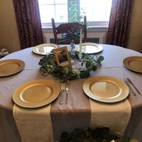 Dusty blue table decor - 1