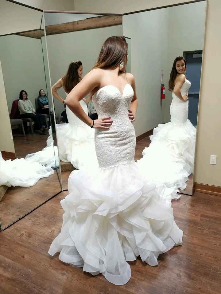 SHOW ME YOUR MERMAID DRESSES!