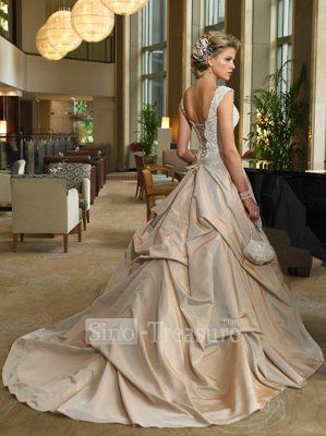 Wedding dress HELP ! (pics)