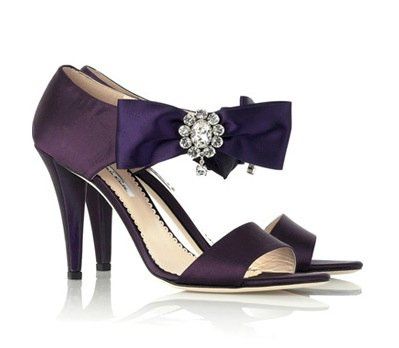 I need help looking for these shoes