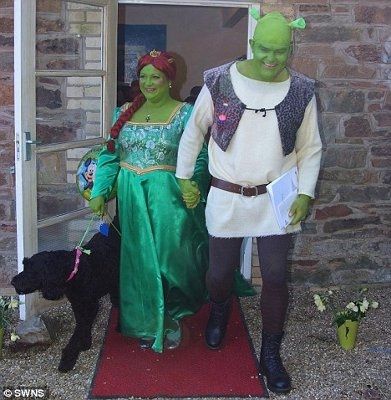 Wort  Bridal Gowns Ever. (PIC) show me yours
