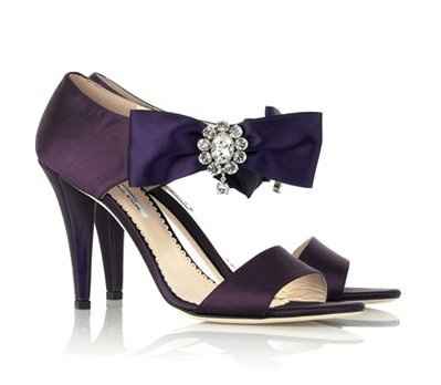 I need help looking for these shoes