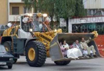 Weirdest Bridal Pics You've EVER Seen!!!!!!!!