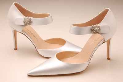 I need help looking for these shoes