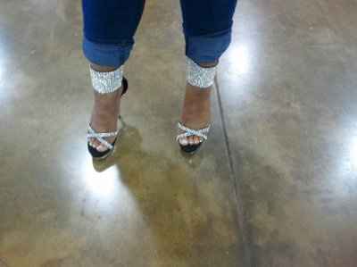 I can't stop looking at shoes ...