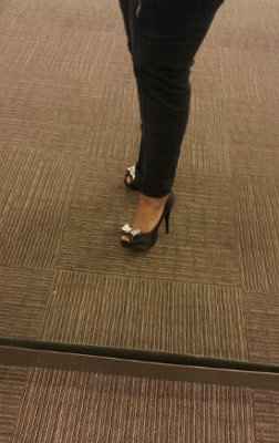 I can't stop looking at shoes ...
