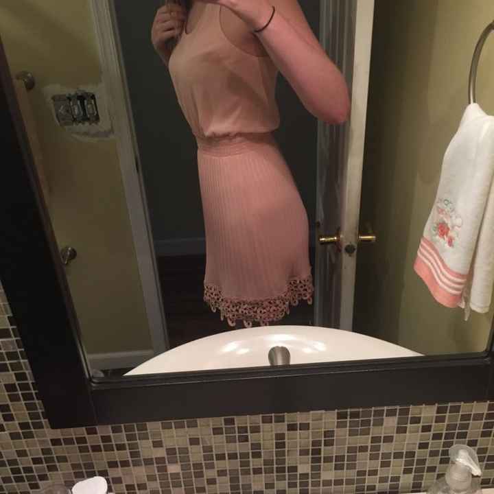 Engagement photo outfit