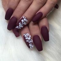 i need help with my nails - 1