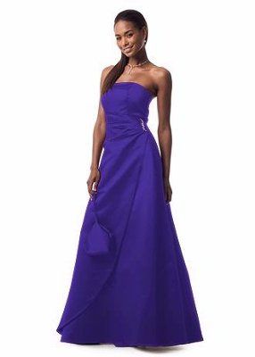 Flowers... About to order but which ones go better with the dress?
