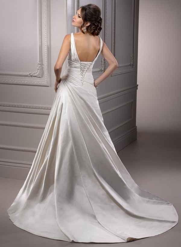 Share your non strapless dress please :)