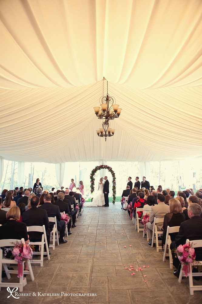 Let's see those wedding venues!