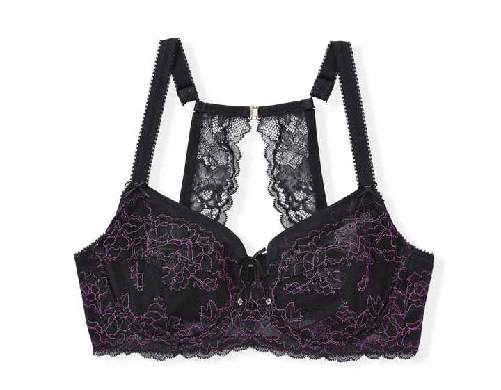Breast support in über-plunging BM dress