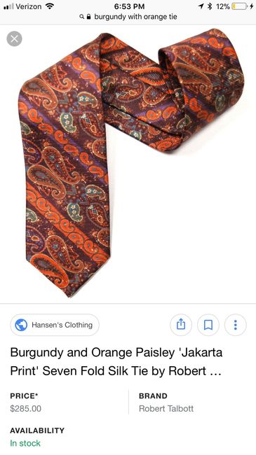 What color tie and boutonnière for Fh? 2