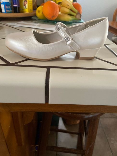Flower girl dress with socks? 1