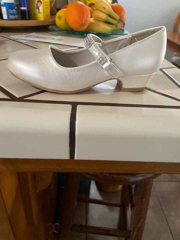 Flower girl dress with socks? - 1