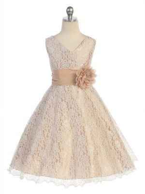 too  much lace in the bridal party?
