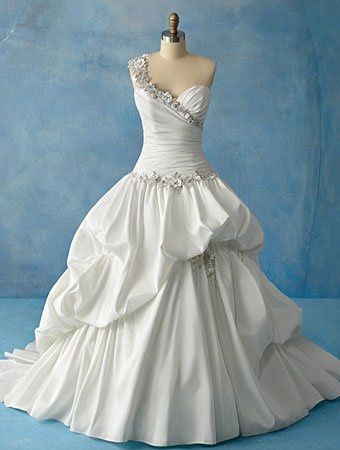 Show me your wedding hair and Make up or inspiration and the dress that adds it together