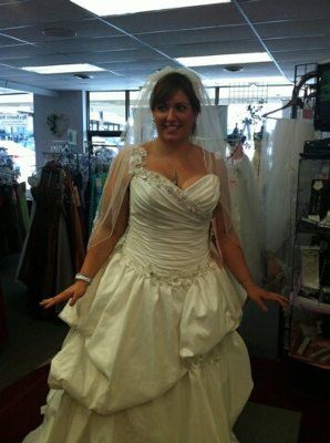 My dress is ordered :) *PICS*