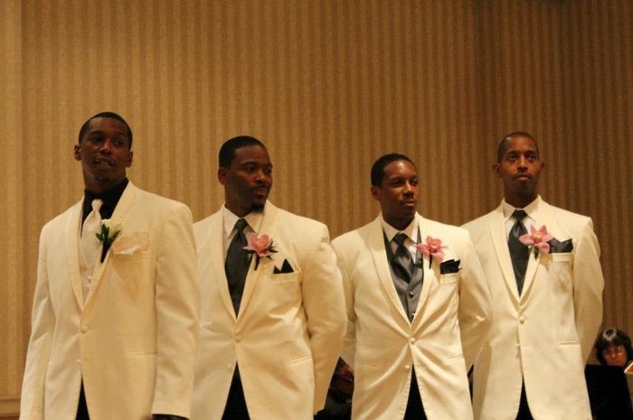 OH HEY!!! It's my turn for a BACK AND MARRIED!! :) *non pro pics*