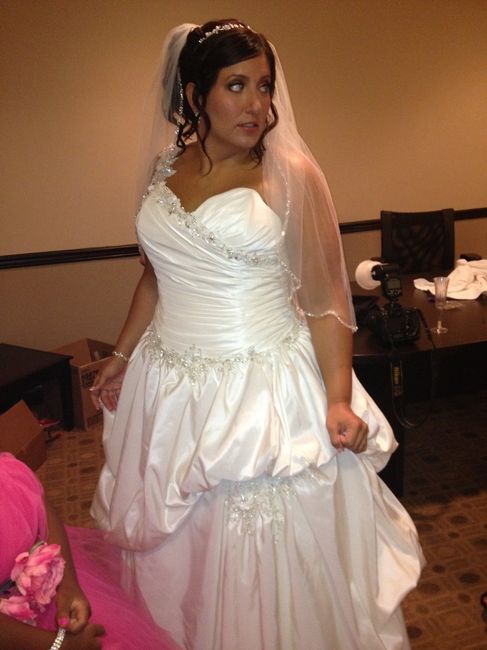 OH HEY!!! It's my turn for a BACK AND MARRIED!! :) *non pro pics*