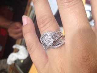 FH got me a present - a new upgraded ring :) *pics*
