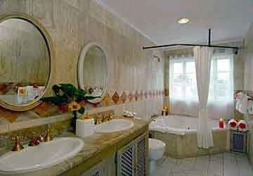 Couples Resort-ers: Beachfront Suite or Penthouse Suite