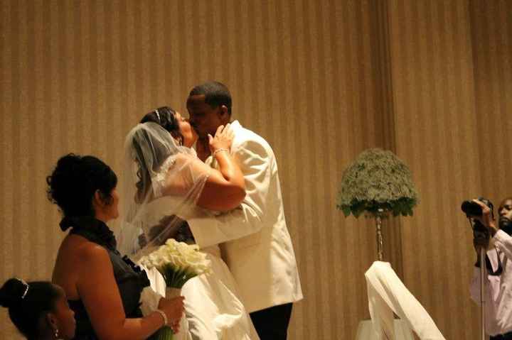 OH HEY!!! It's my turn for a BACK AND MARRIED!! :) *non pro pics*