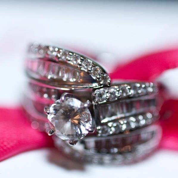 Mrs. B to Be is now Mrs. B for real :) Back and married w/ more pics & prof sneak peeks