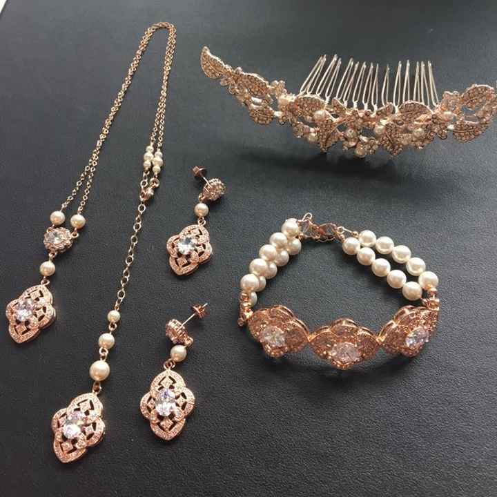Where did you get your accessories from?