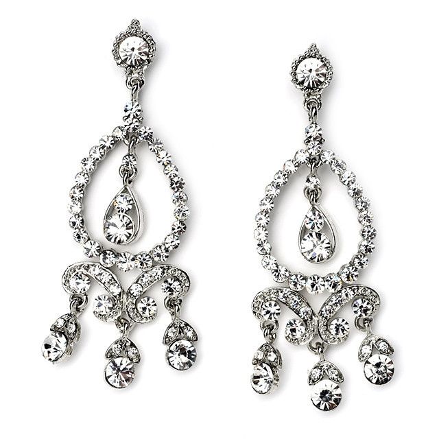 Which earrings with my dress?