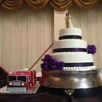 Did you/are you having a Groom's cake?  Share pictures please!