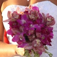 Bride's Bouquet... Inspiration?? And show YOURS off!! :D
