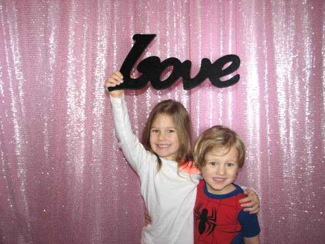 Photo booth back drop color?