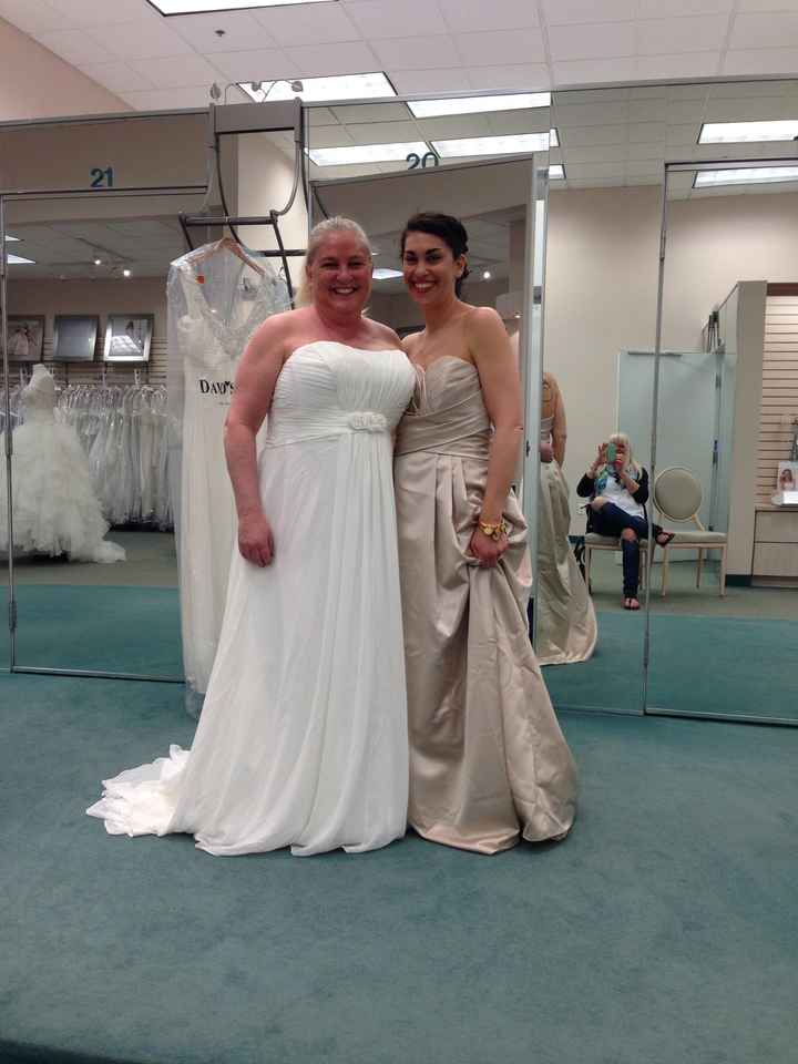 Show me your DRESS, SHOES & ANYTHING ELSE you'll be wearing.