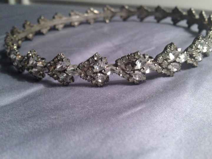 Are tiaras still a thing?