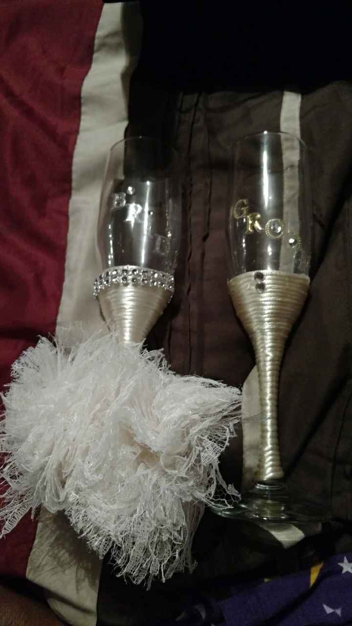 Show me your wedding flutes!