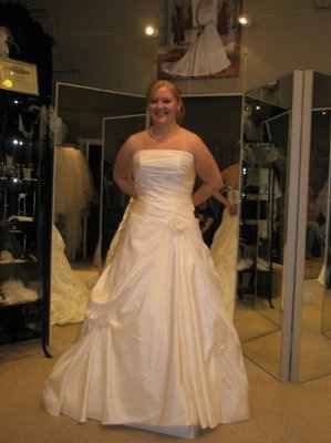 MY DRESS!! pics inc.