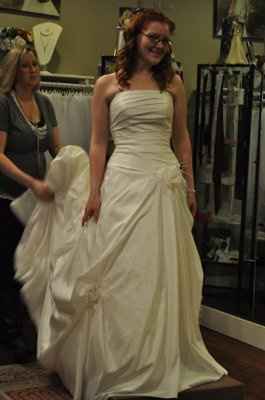 MY DRESS!! pics inc.