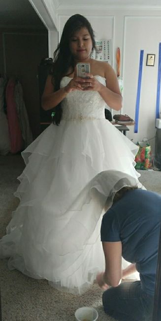 Today i get to bring my dress home!!