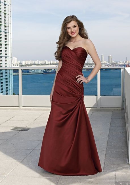 Show off your bridesmaid dresses!!
